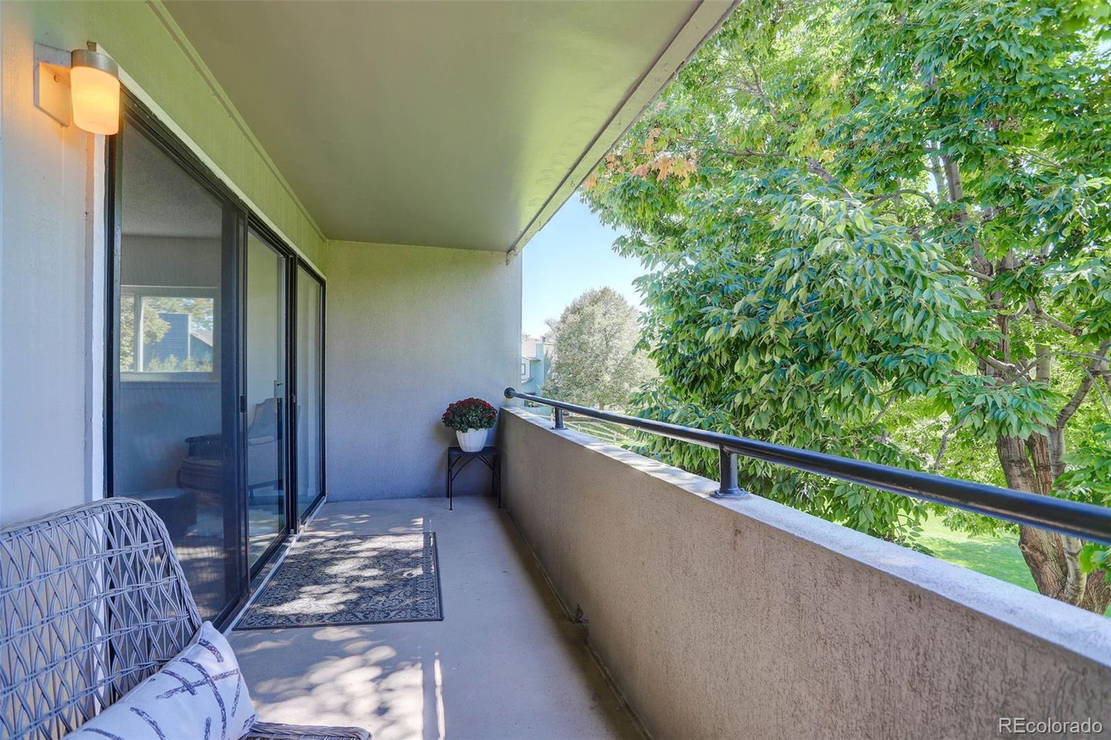 MLS Image #8 for 10520 w jewell avenue,lakewood, Colorado