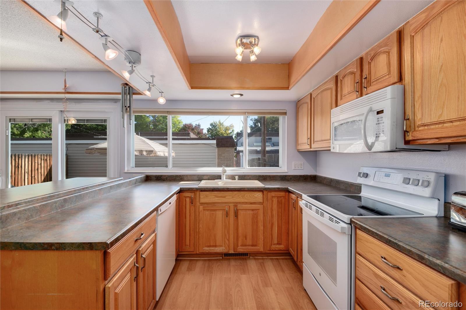 MLS Image #13 for 569 s xenon court,lakewood, Colorado