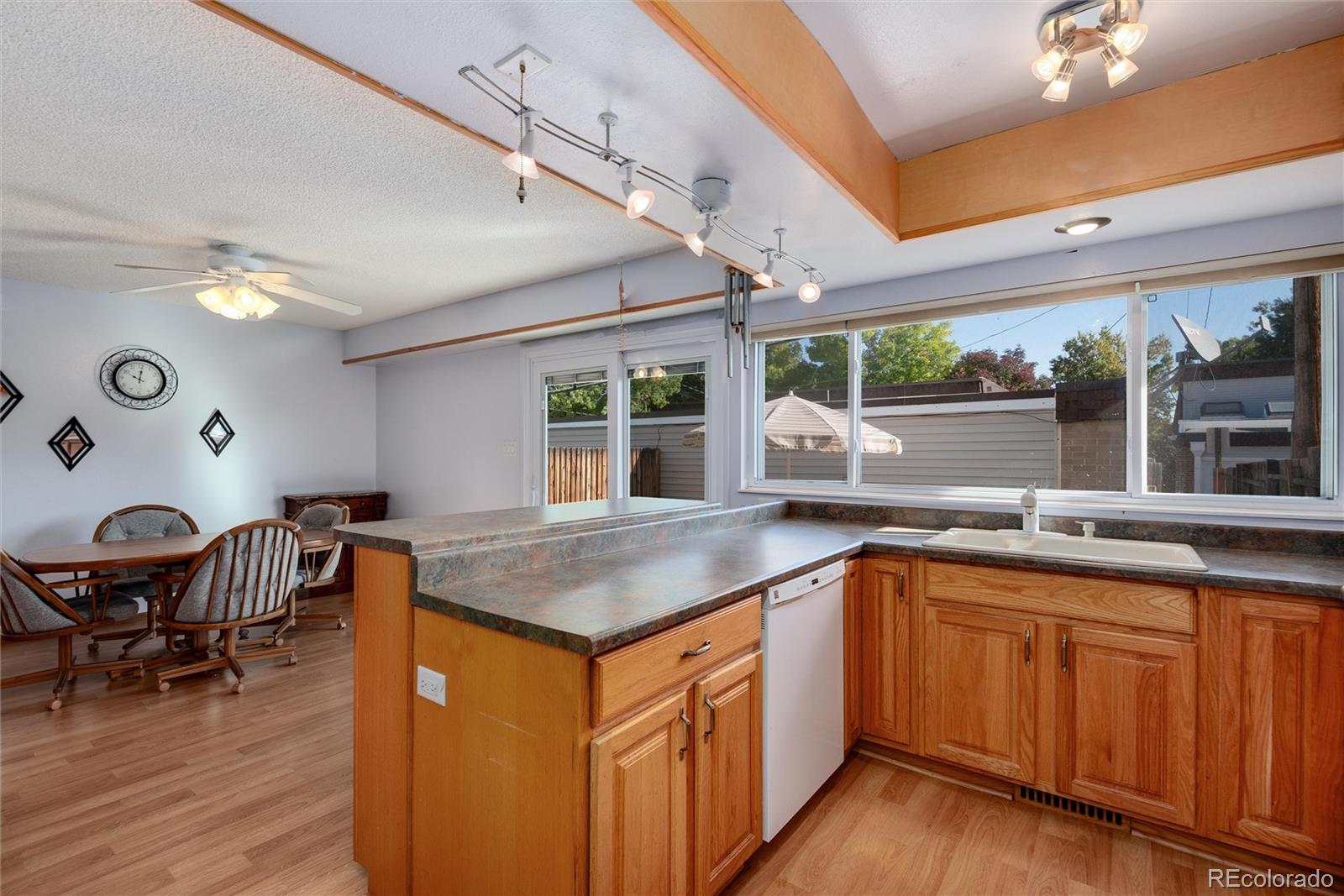 MLS Image #15 for 569 s xenon court,lakewood, Colorado