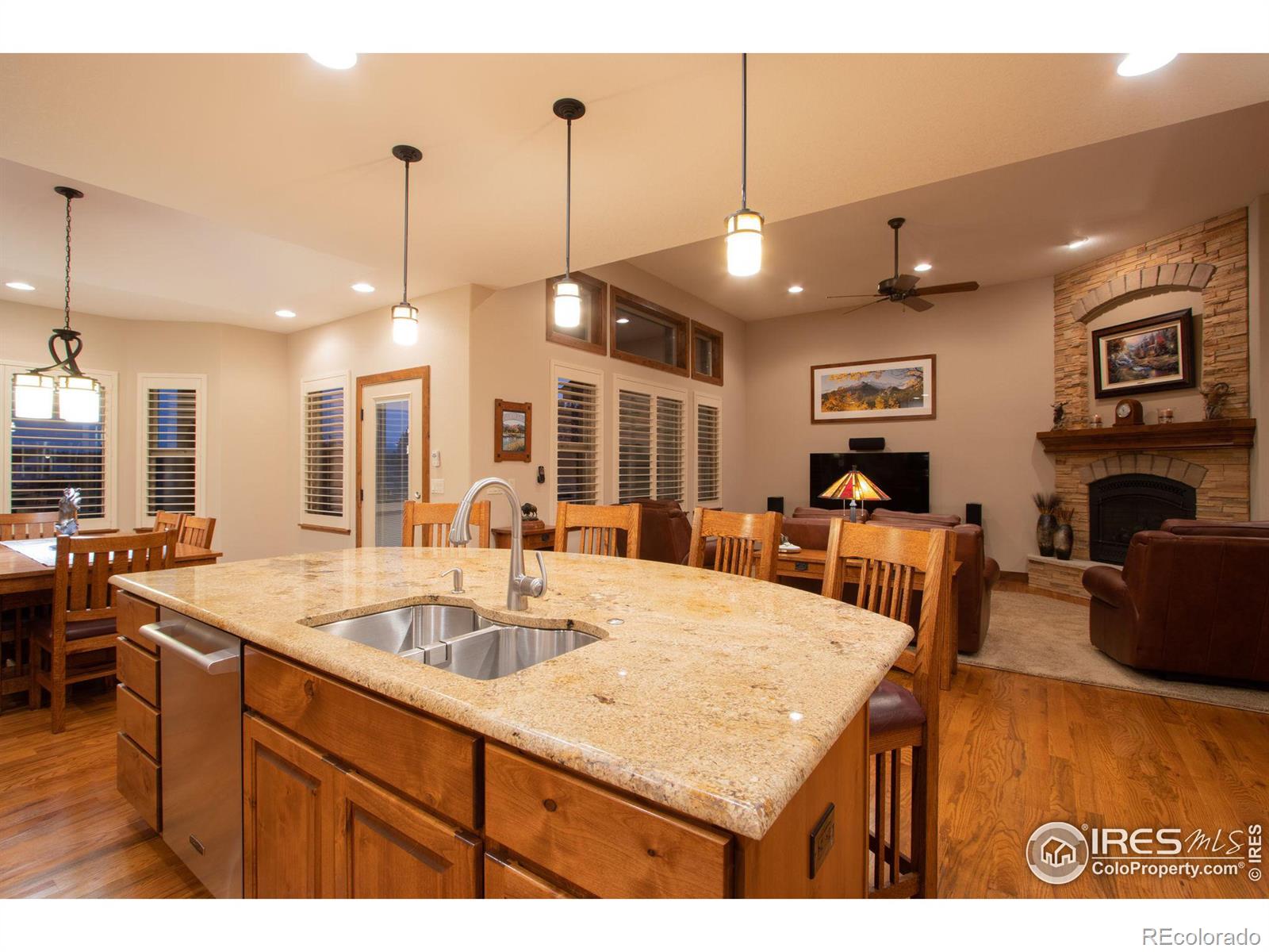 MLS Image #15 for 927  prism cactus circle,loveland, Colorado