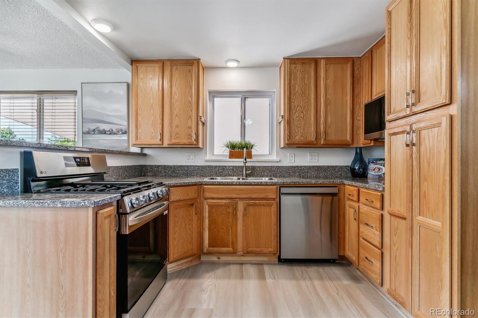 MLS Image #11 for 2615 e maplewood avenue,centennial, Colorado