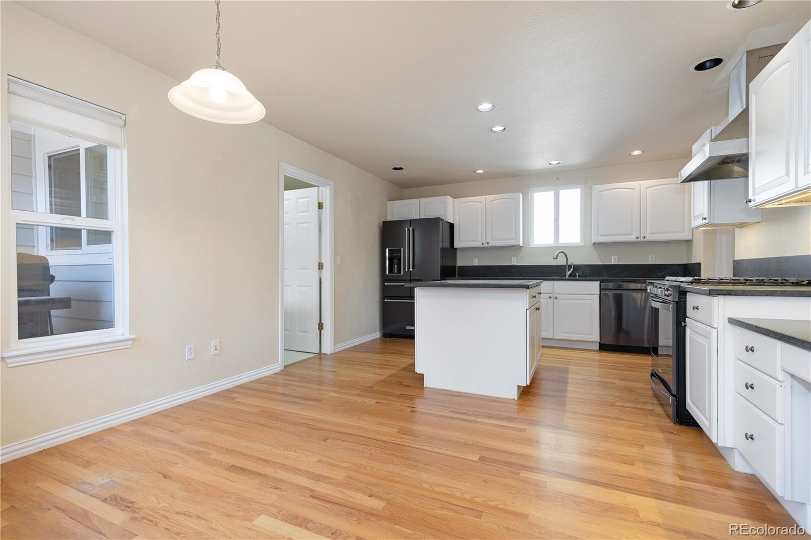 MLS Image #6 for 1011 s valentia street,denver, Colorado