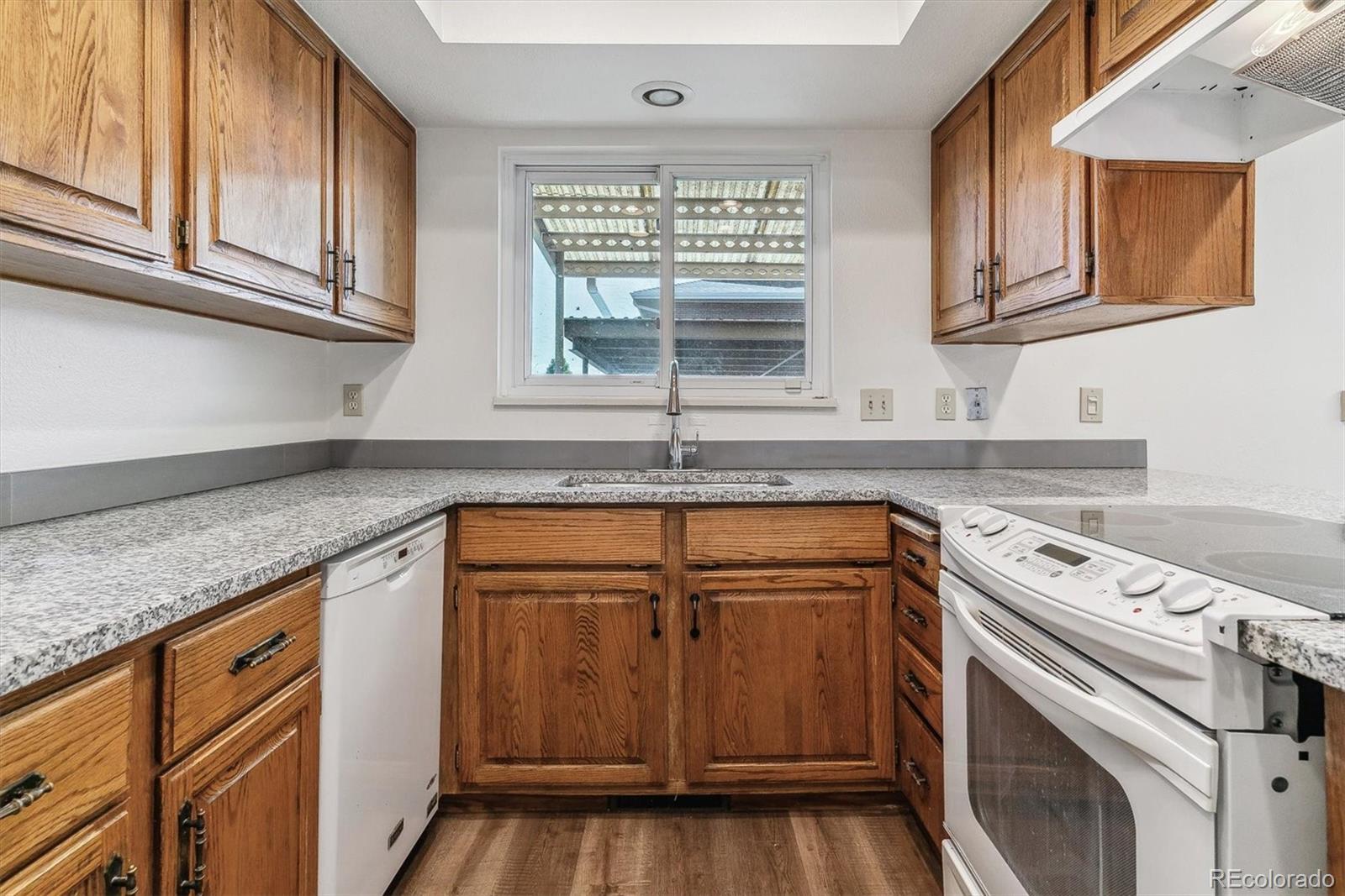 MLS Image #9 for 9243 e oxford drive ,denver, Colorado