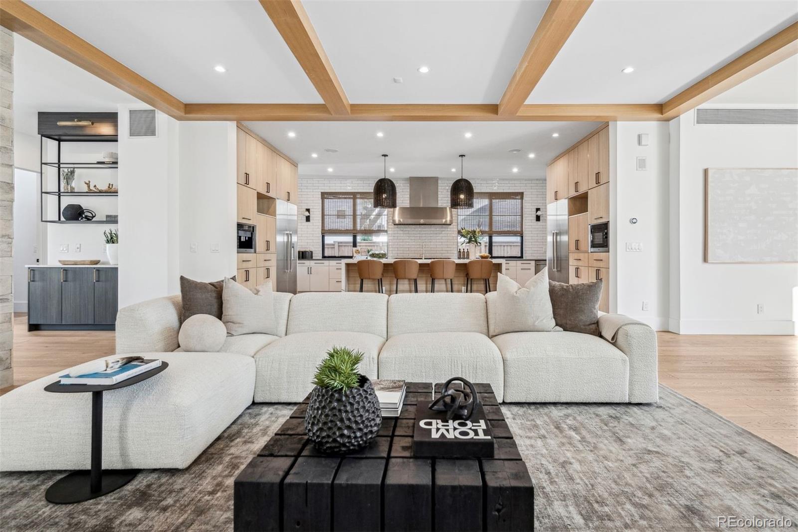 MLS Image #12 for 2475 s saint paul street,denver, Colorado