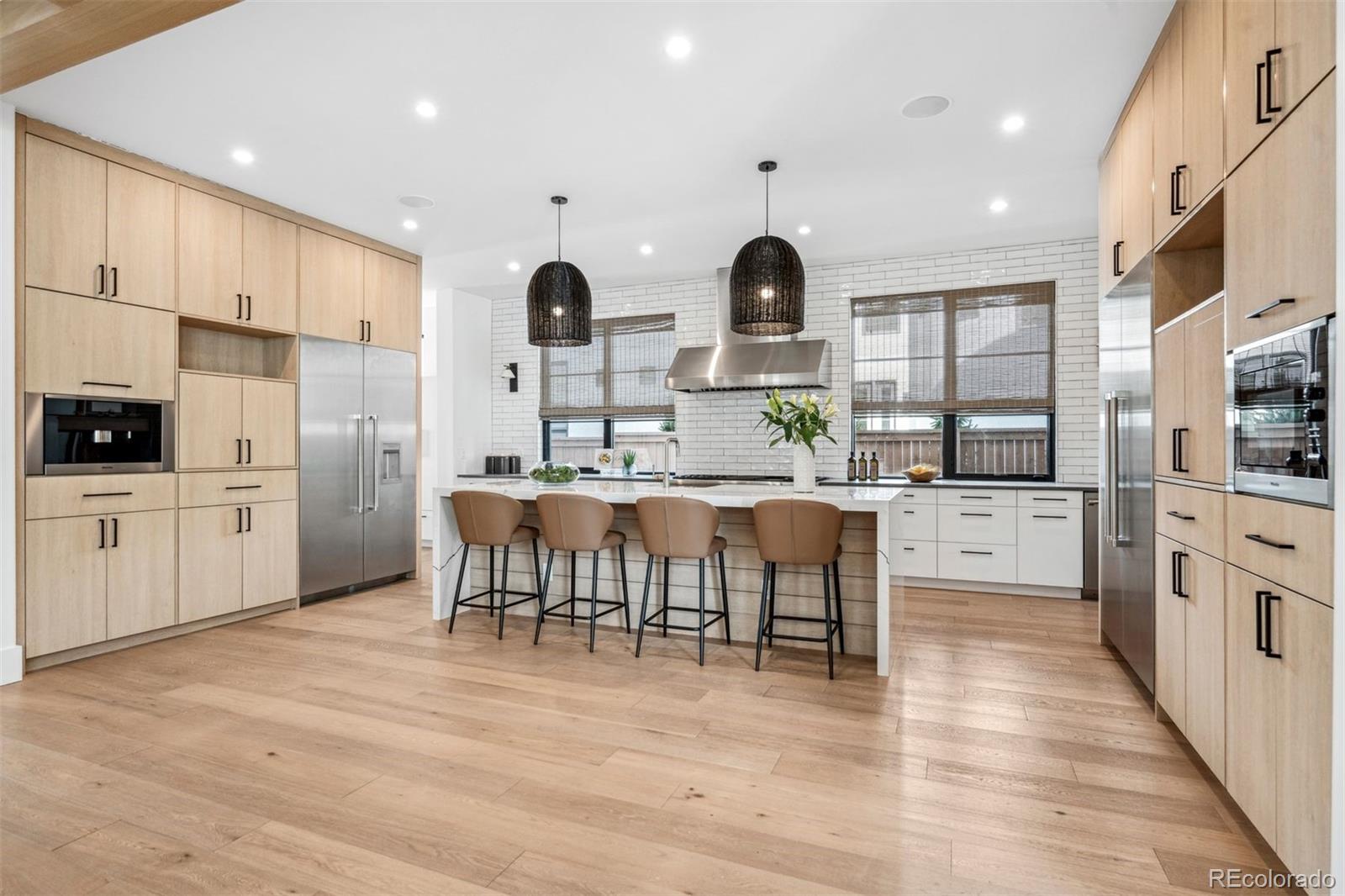 MLS Image #14 for 2475 s saint paul street,denver, Colorado