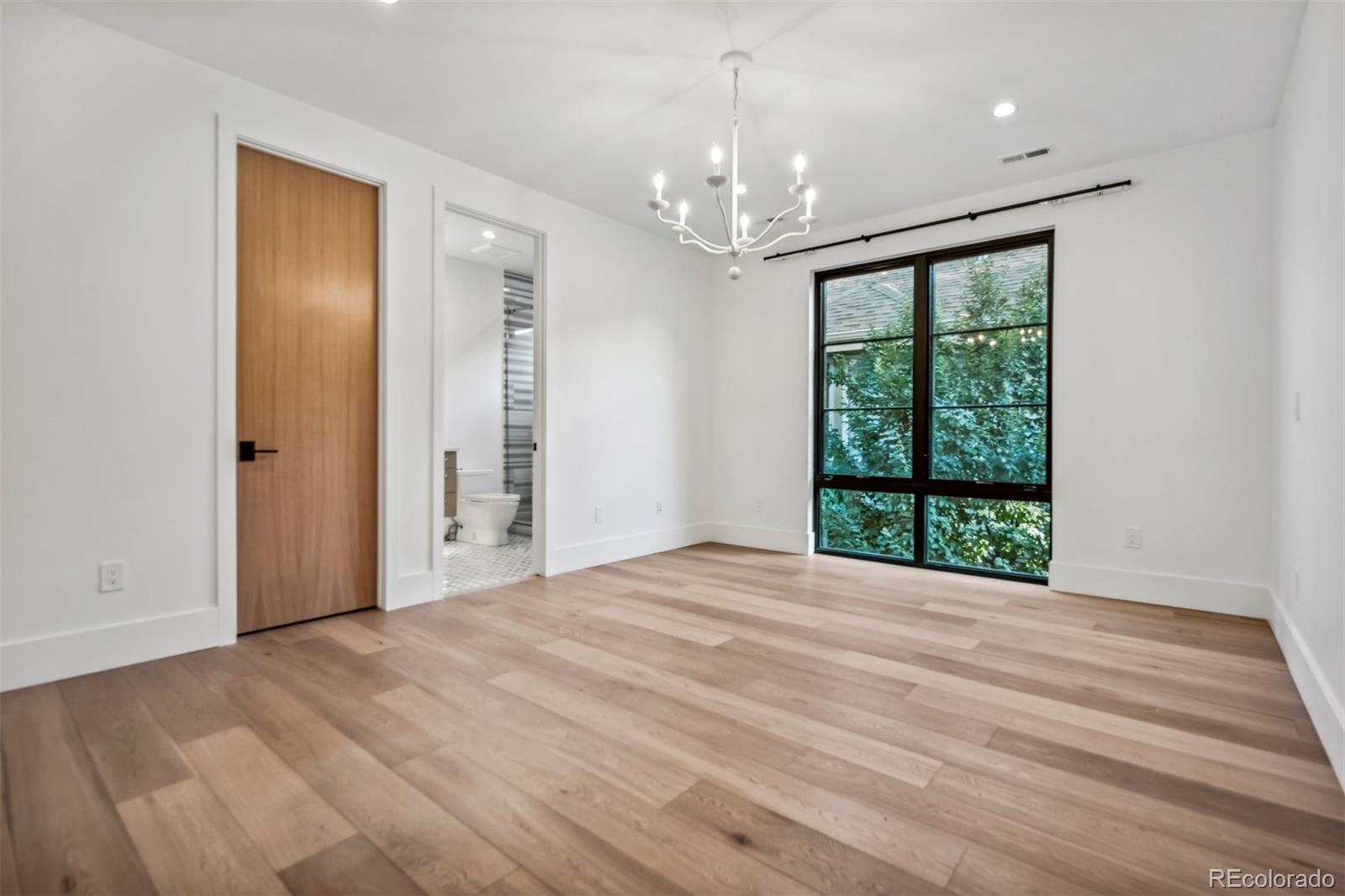 MLS Image #29 for 2475 s saint paul street,denver, Colorado