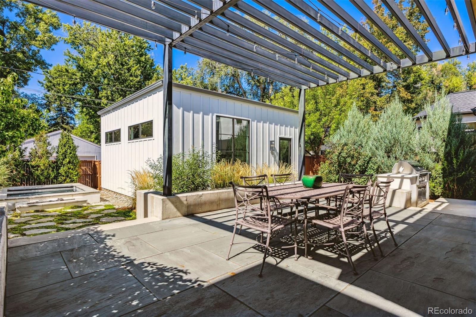MLS Image #47 for 2475 s saint paul street,denver, Colorado