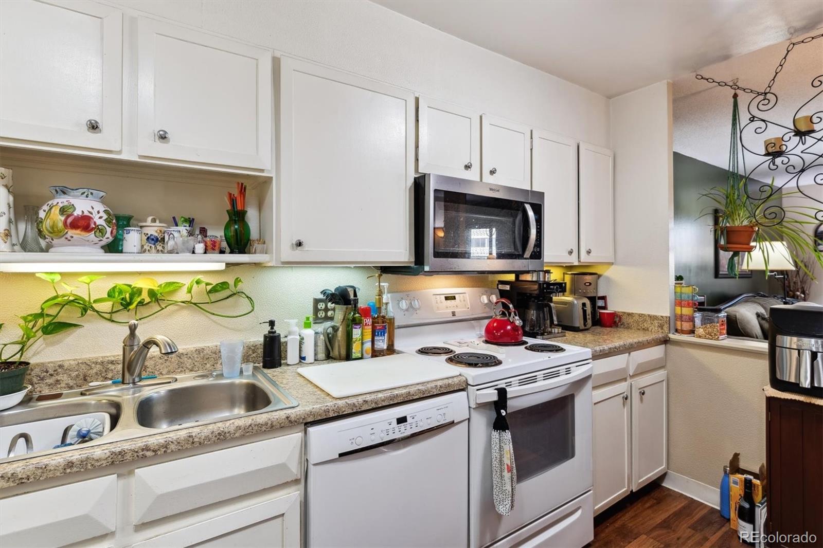 MLS Image #3 for 655 s alton way,denver, Colorado