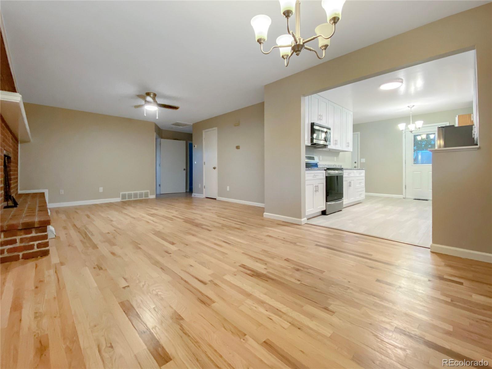 CMA Image for 10690 e 8th avenue,Aurora, Colorado