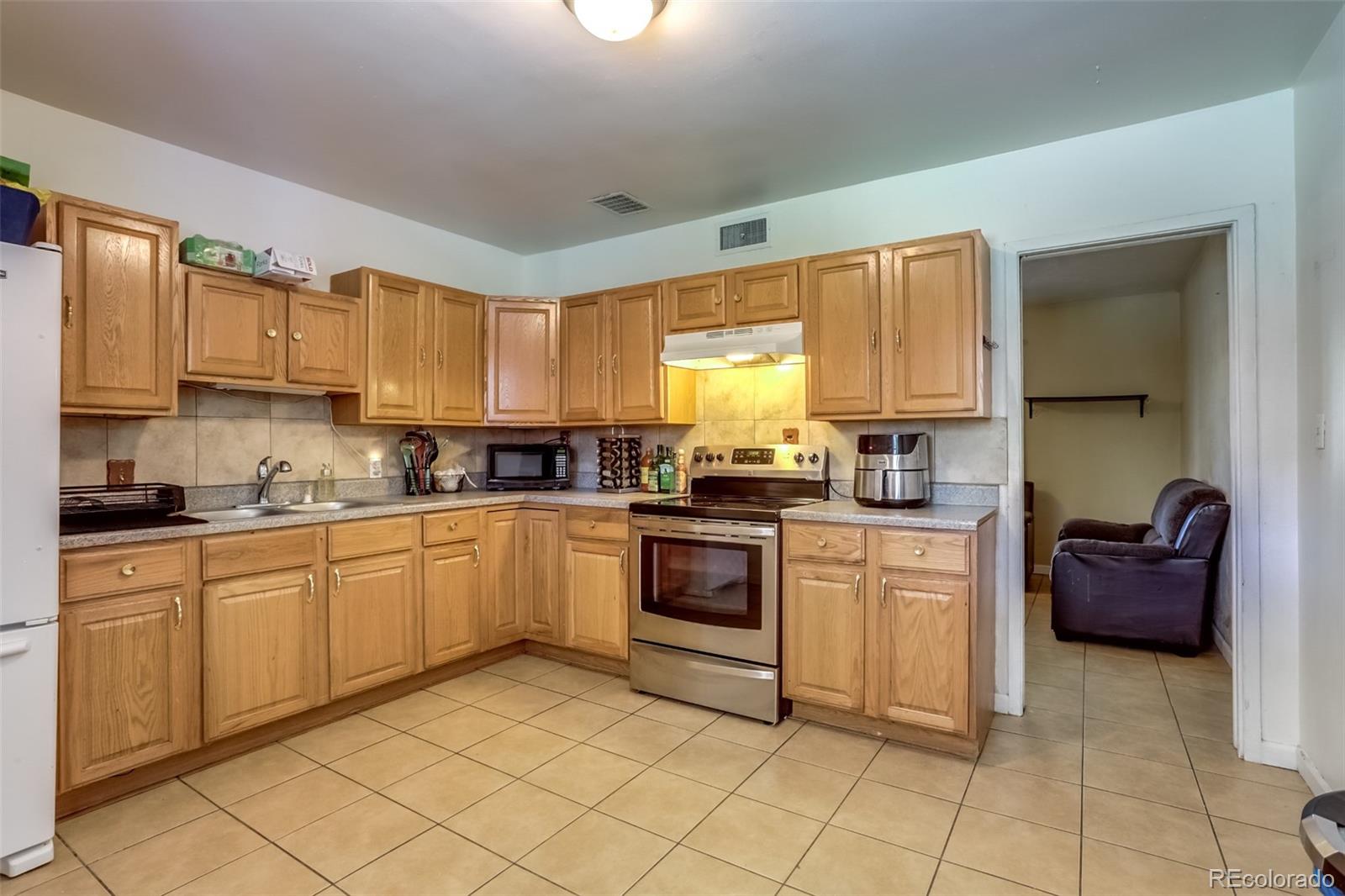 MLS Image #2 for 829  vaughn street,aurora, Colorado