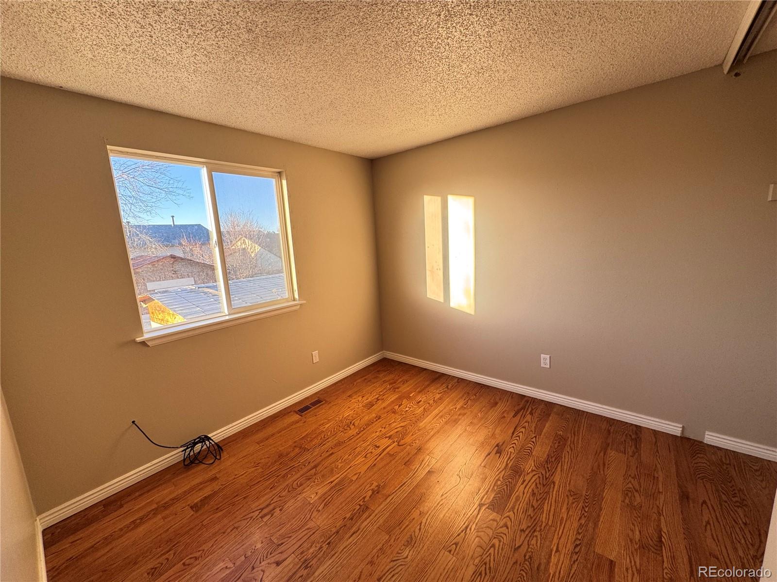 MLS Image #8 for 4319  dearborn street,denver, Colorado