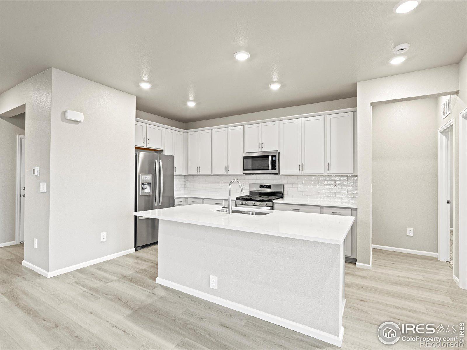 MLS Image #6 for 1646  colorado river drive,windsor, Colorado