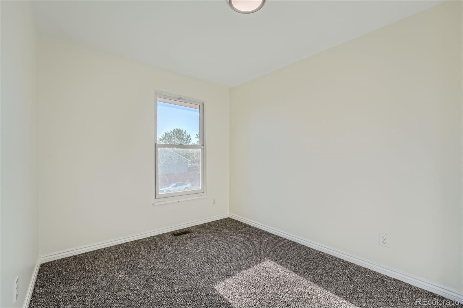 MLS Image #12 for 20759 e 44th avenue,denver, Colorado