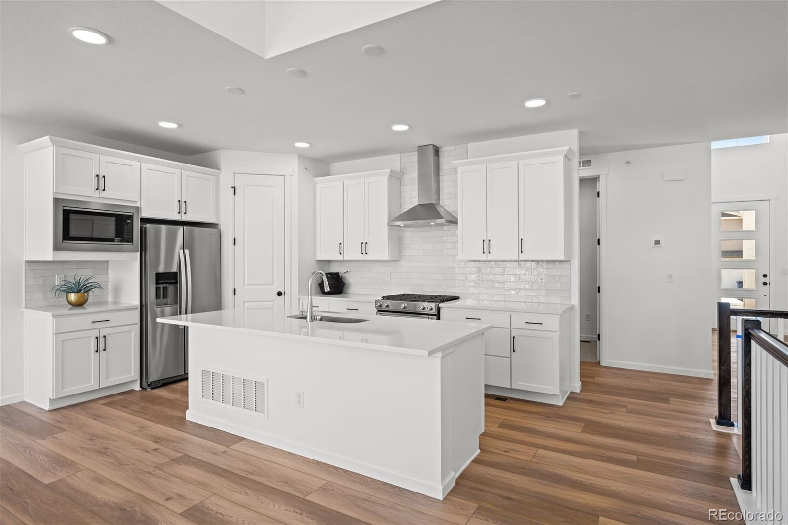 MLS Image #10 for 8279 s quail court,littleton, Colorado
