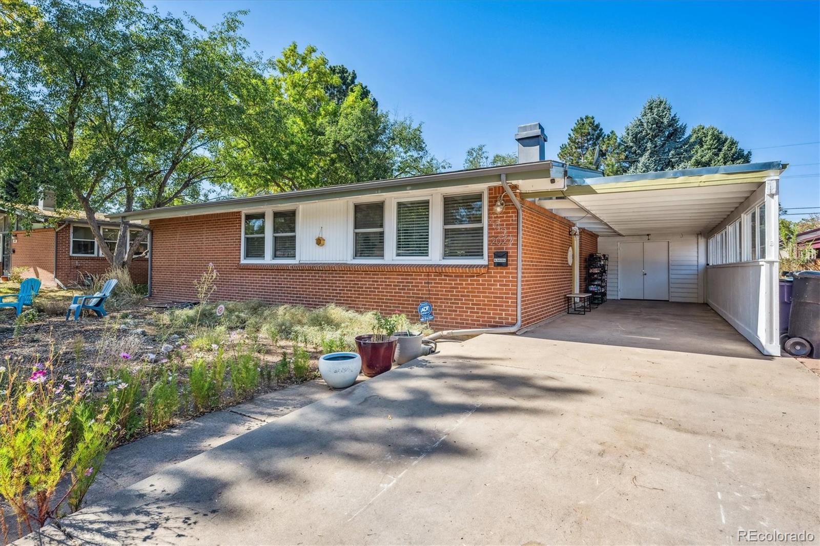 MLS Image #21 for 2027 s vrain street,denver, Colorado