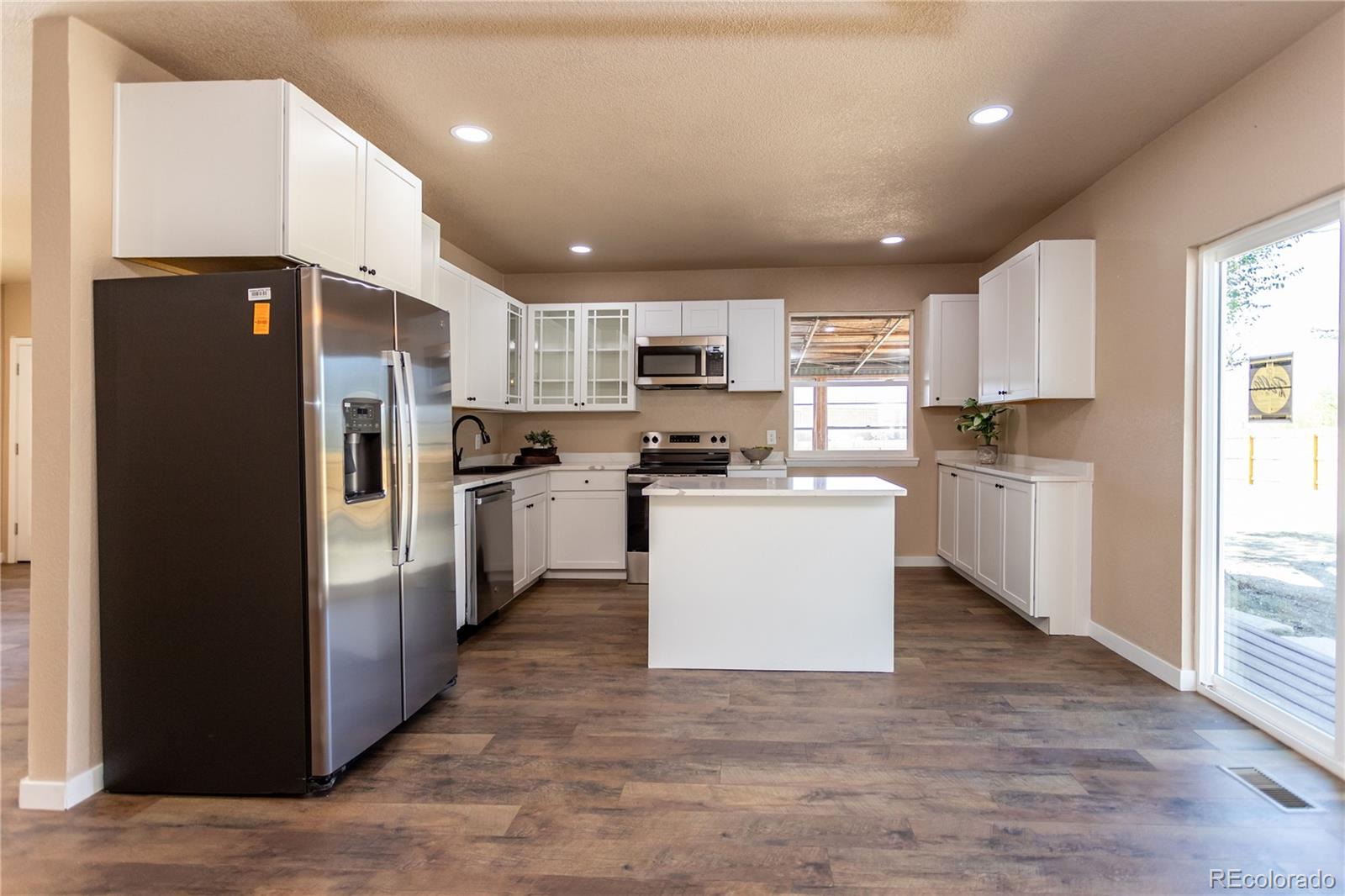MLS Image #4 for 526  crest street,fountain, Colorado