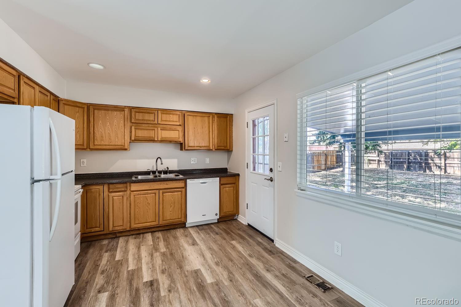 MLS Image #9 for 11647 e kentucky avenue,aurora, Colorado