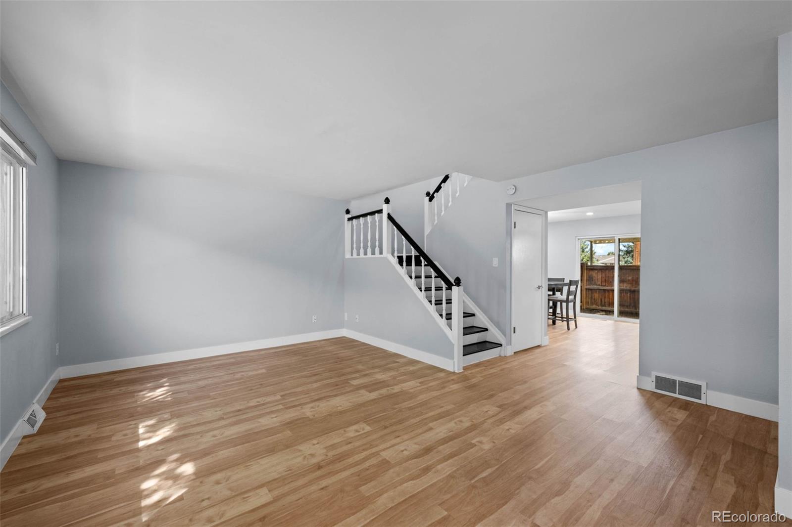 MLS Image #3 for 9211 e oxford drive,denver, Colorado