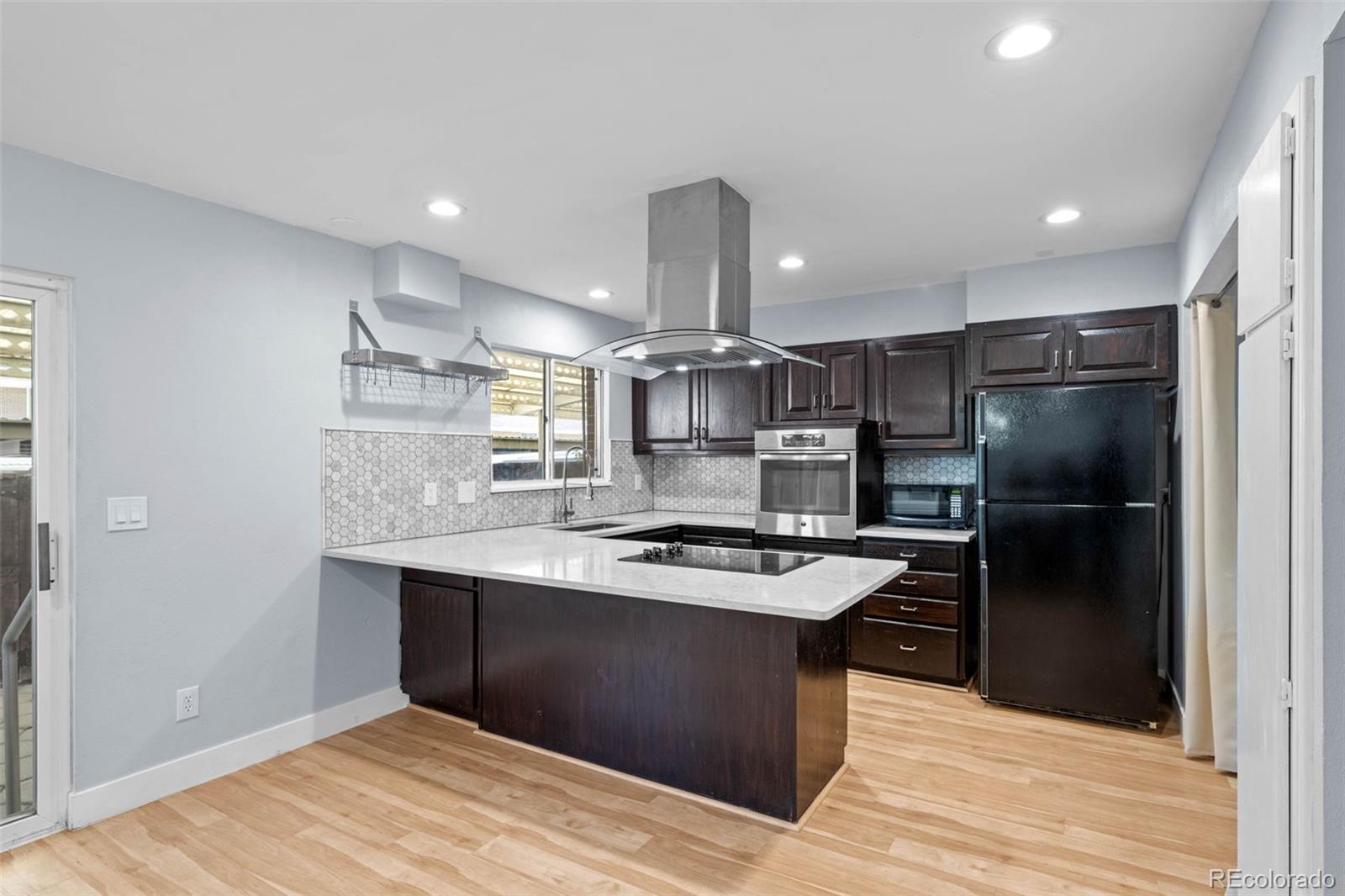 MLS Image #9 for 9211 e oxford drive,denver, Colorado