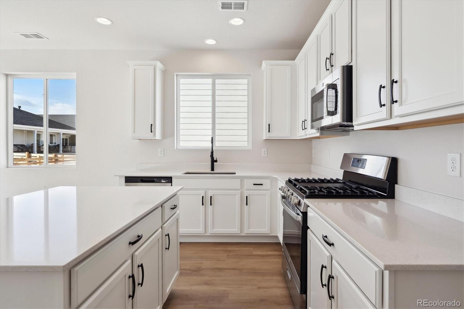 MLS Image #7 for 1392  rock cliff avenue,erie, Colorado