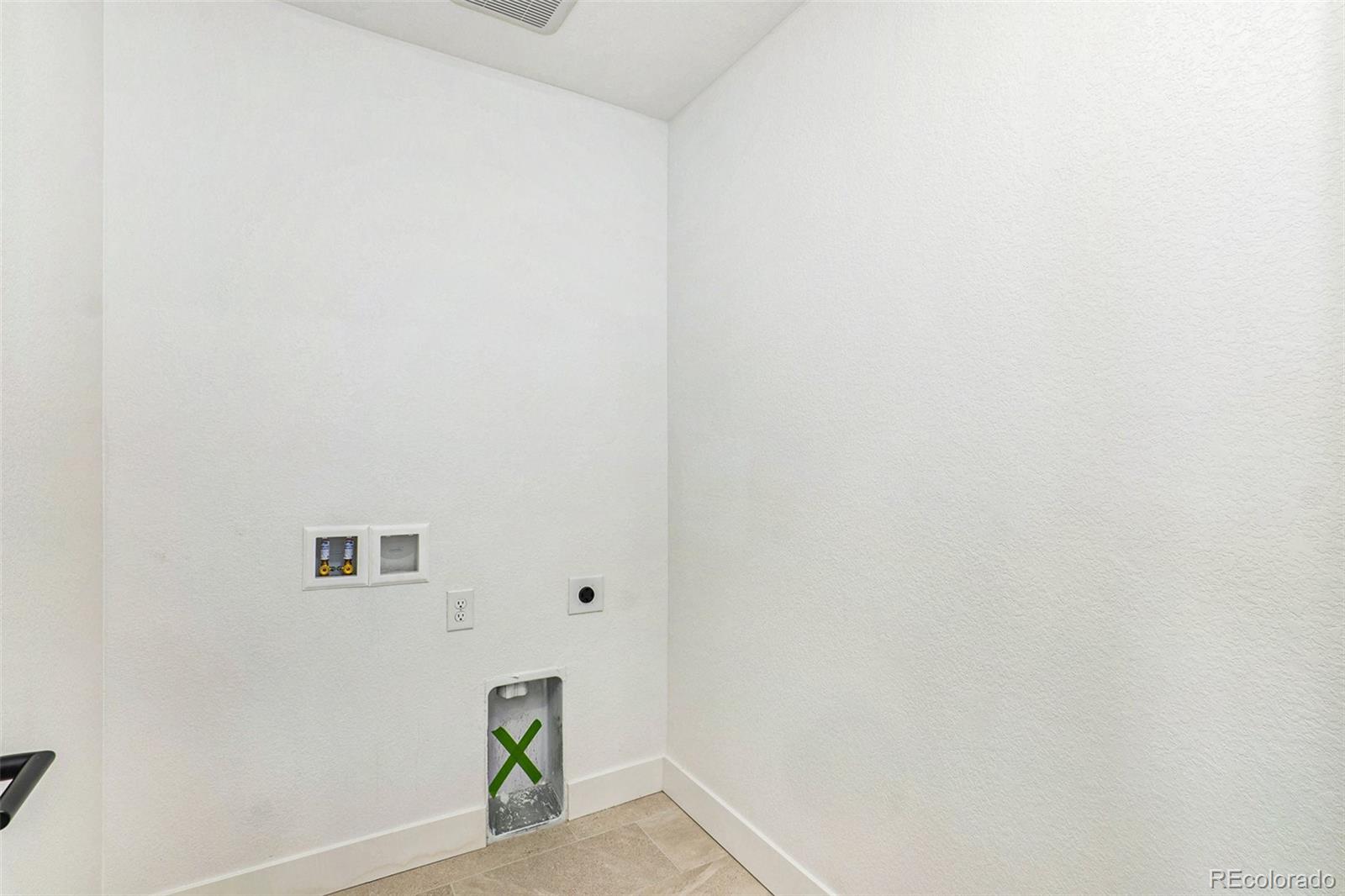 MLS Image #13 for 2044 s holly street 5,denver, Colorado
