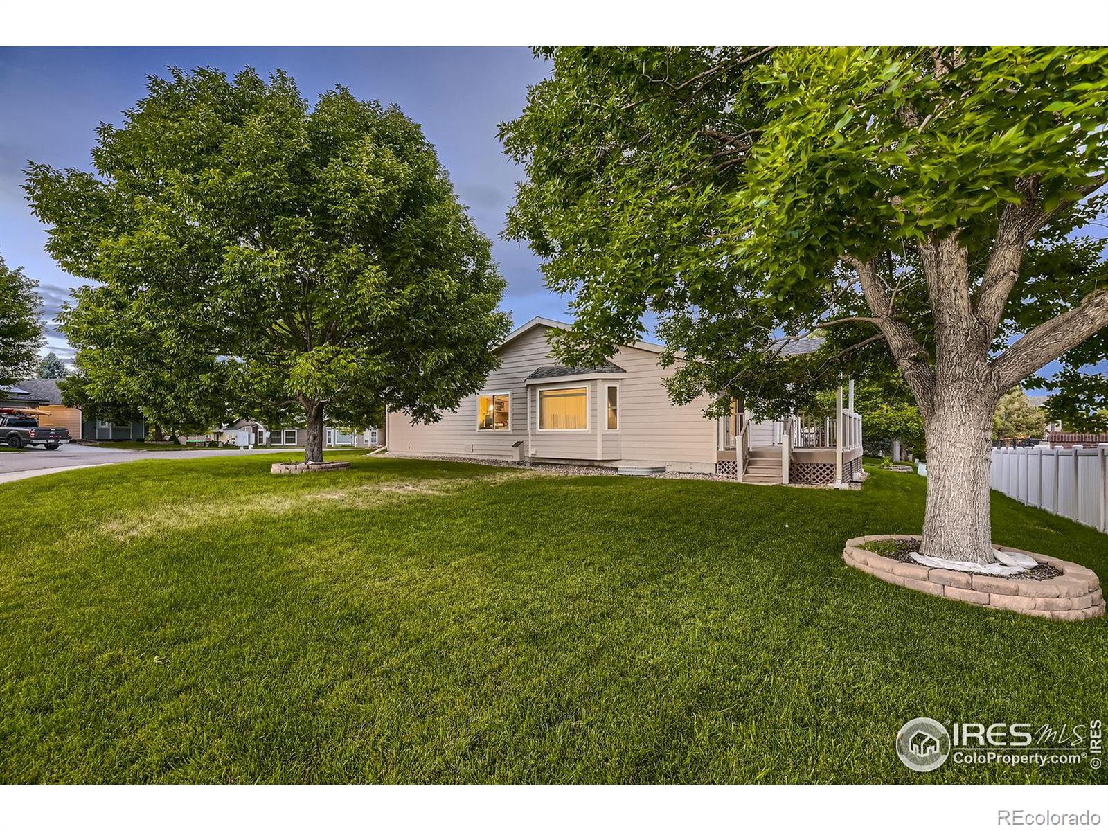 MLS Image #2 for 6588 s iris street,littleton, Colorado