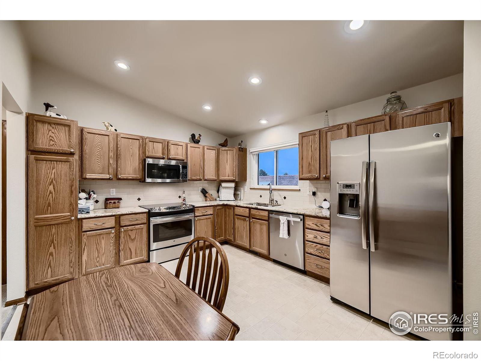 MLS Image #6 for 6588 s iris street,littleton, Colorado