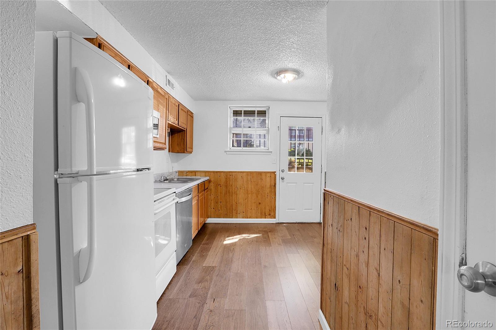 MLS Image #5 for 9240 e girard avenue,denver, Colorado