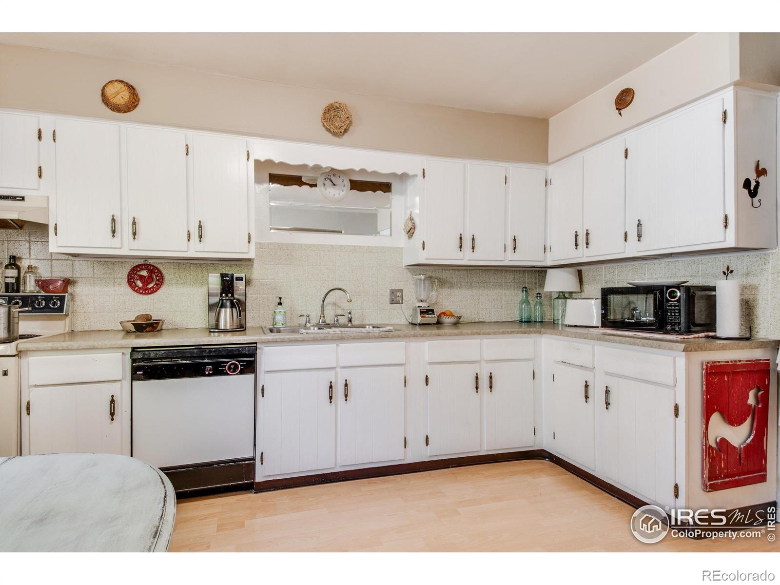 MLS Image #9 for 23  durian court,longmont, Colorado