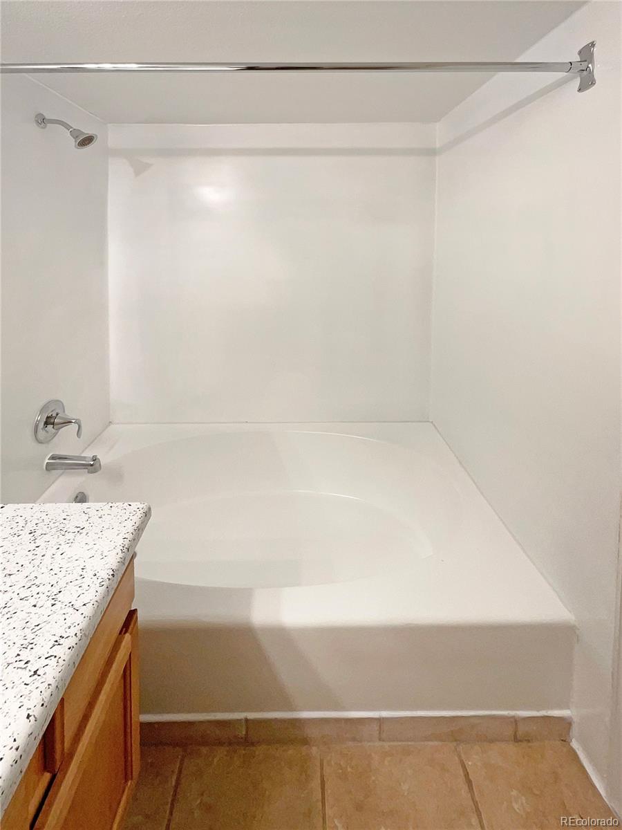 MLS Image #20 for 10243 e peakview avenue,englewood, Colorado