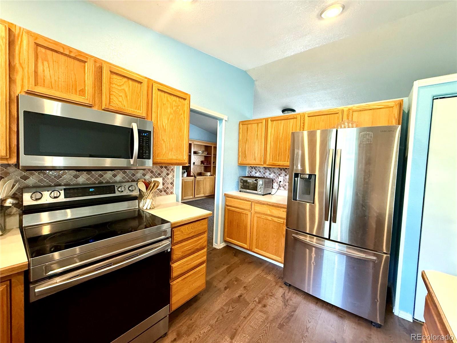 MLS Image #5 for 463 w player drive,pueblo west, Colorado