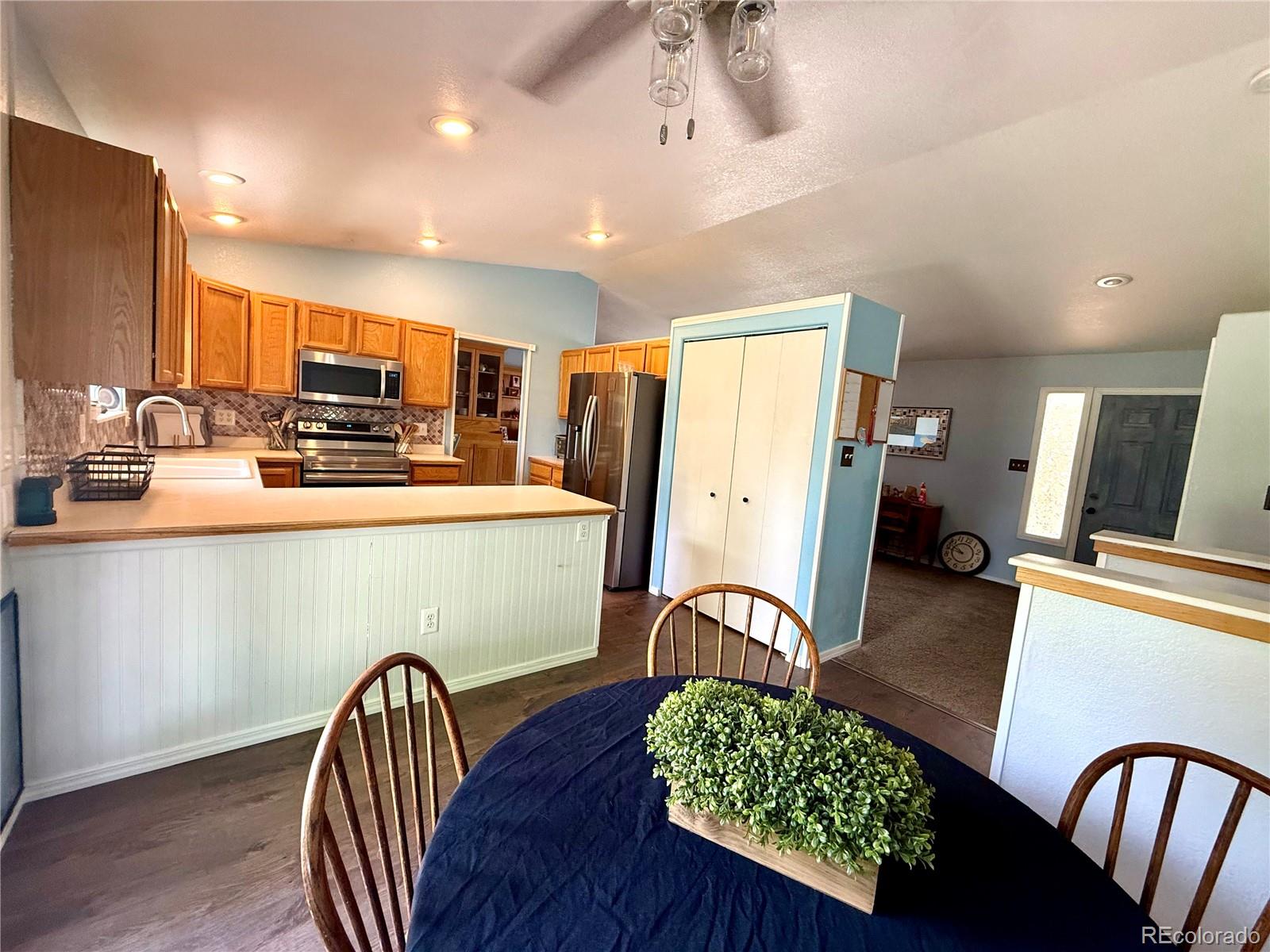 MLS Image #9 for 463 w player drive,pueblo west, Colorado