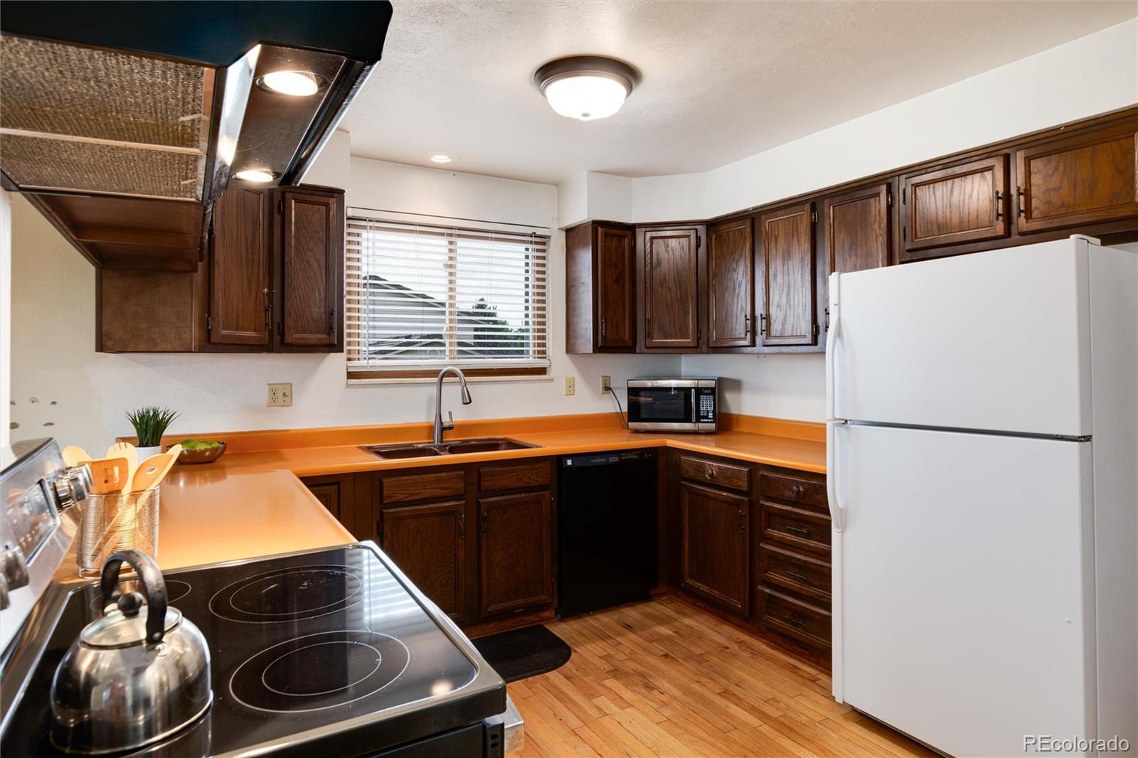 MLS Image #11 for 1626 s robb way,lakewood, Colorado