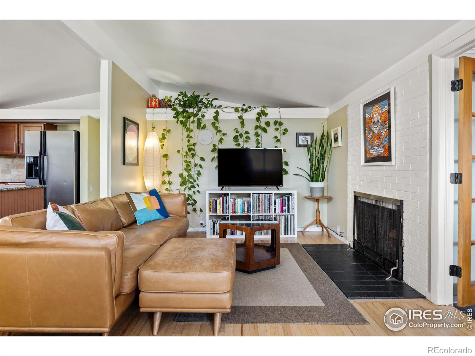 MLS Image #4 for 2530 s osceola street,denver, Colorado