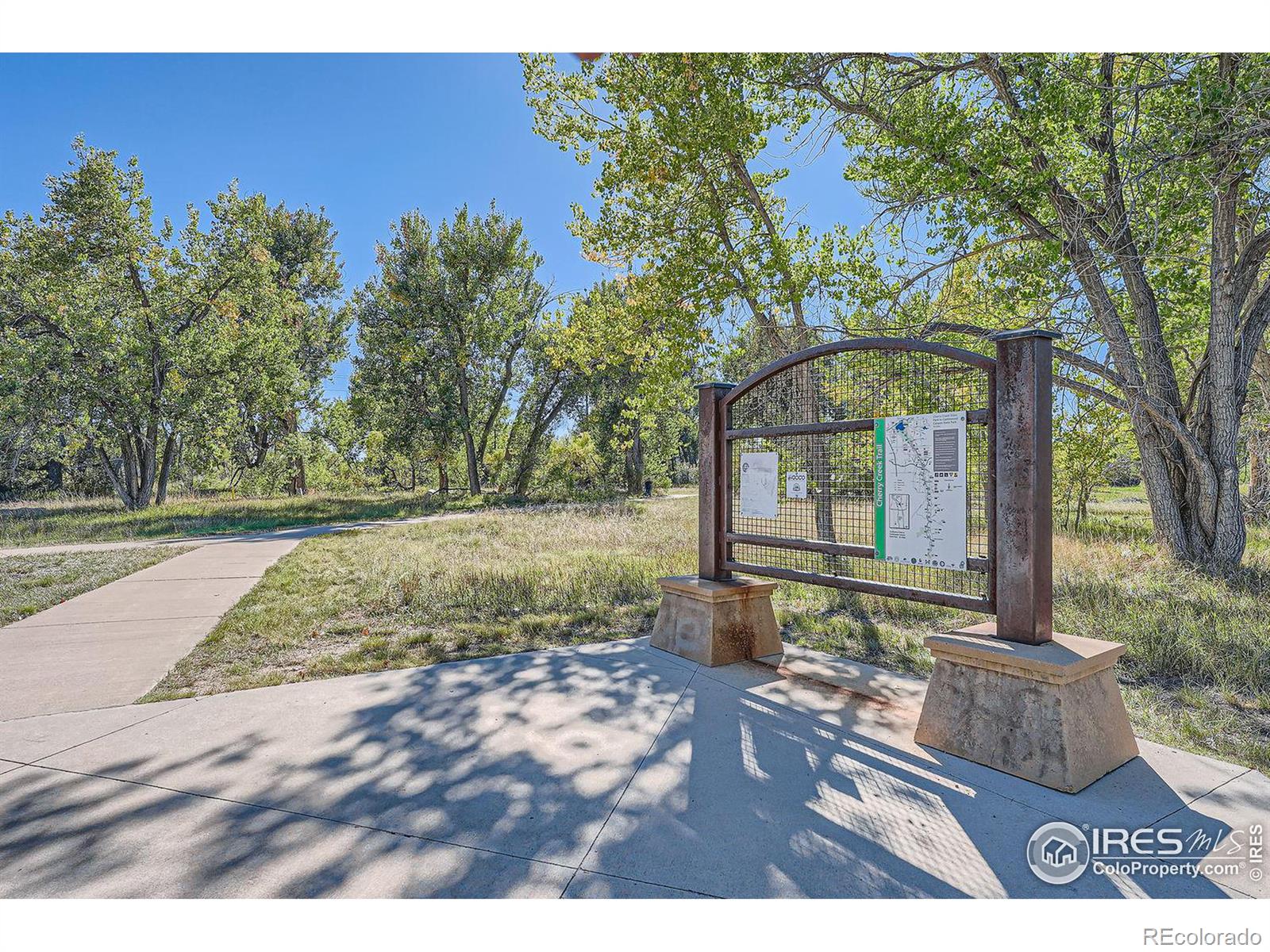 MLS Image #28 for 8283 s olathe court,englewood, Colorado