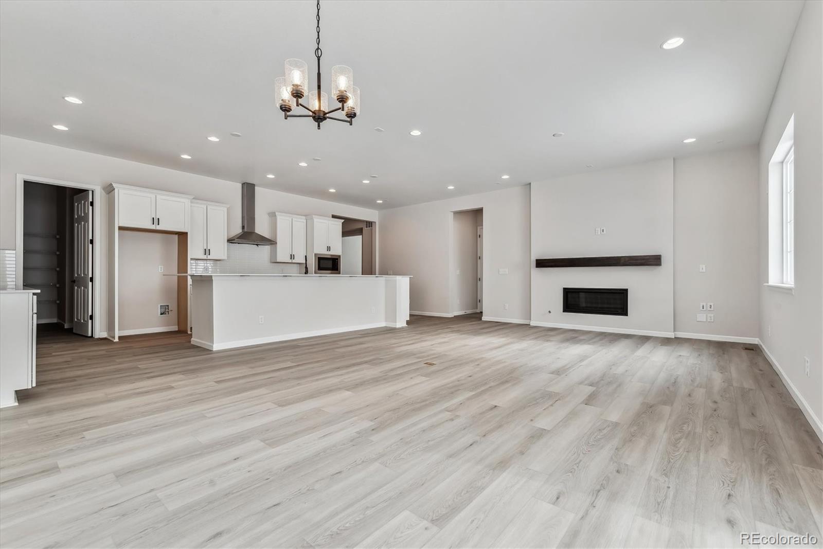 MLS Image #14 for 4125  river oaks street,castle rock, Colorado