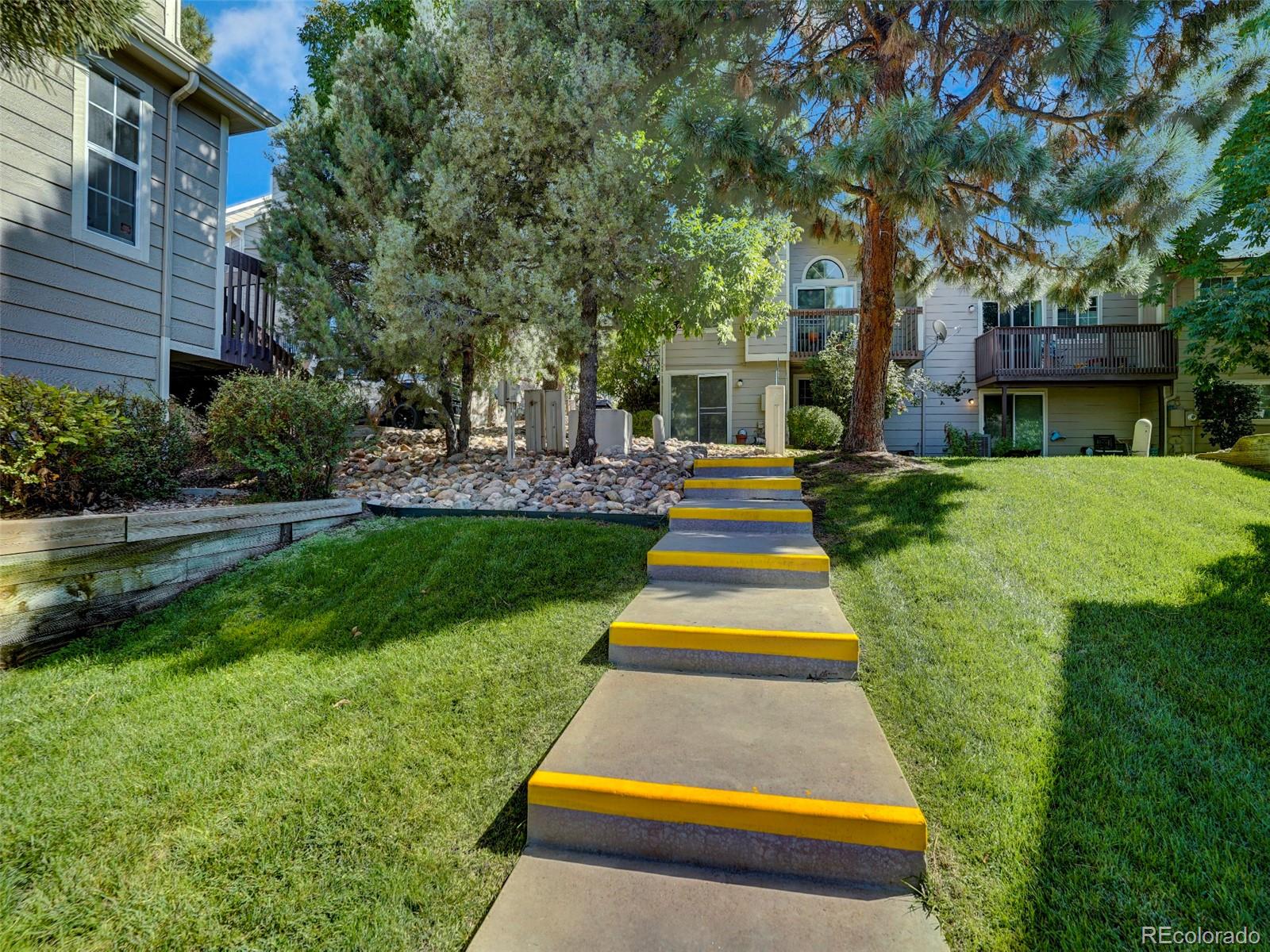 MLS Image #6 for 1470 s quebec way,denver, Colorado