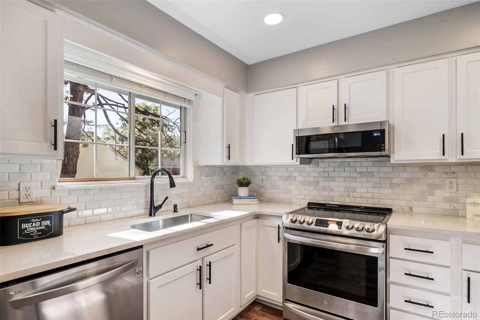 CMA Image for 6850 E Appleton Circle,Centennial, Colorado