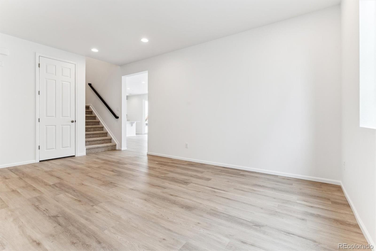 MLS Image #8 for 39243  clymer street,elizabeth, Colorado