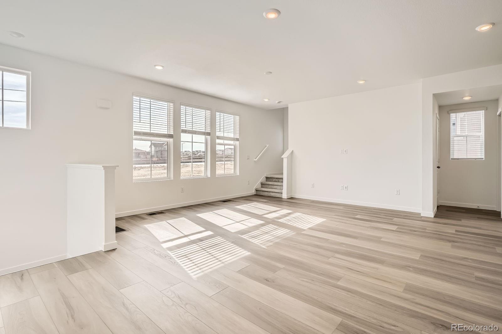 MLS Image #4 for 2050 s haleyville way,aurora, Colorado