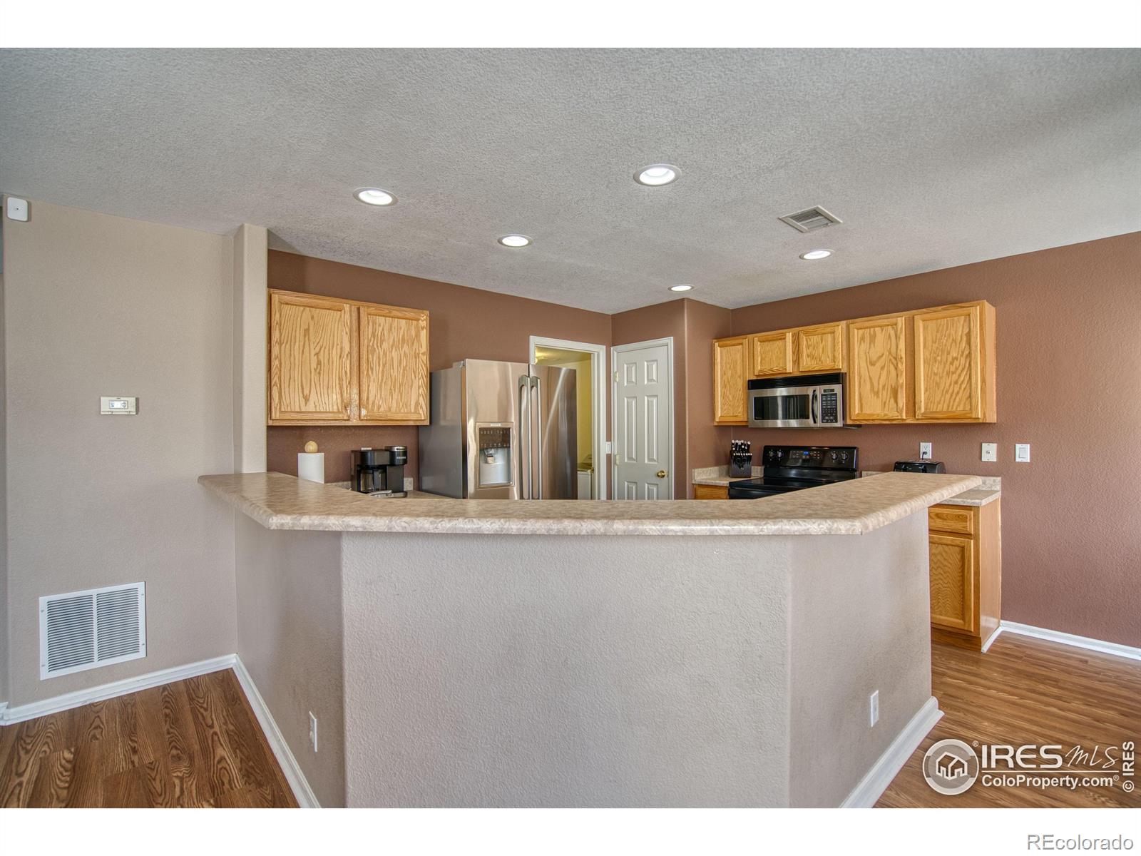 MLS Image #7 for 13872  linden court,thornton, Colorado