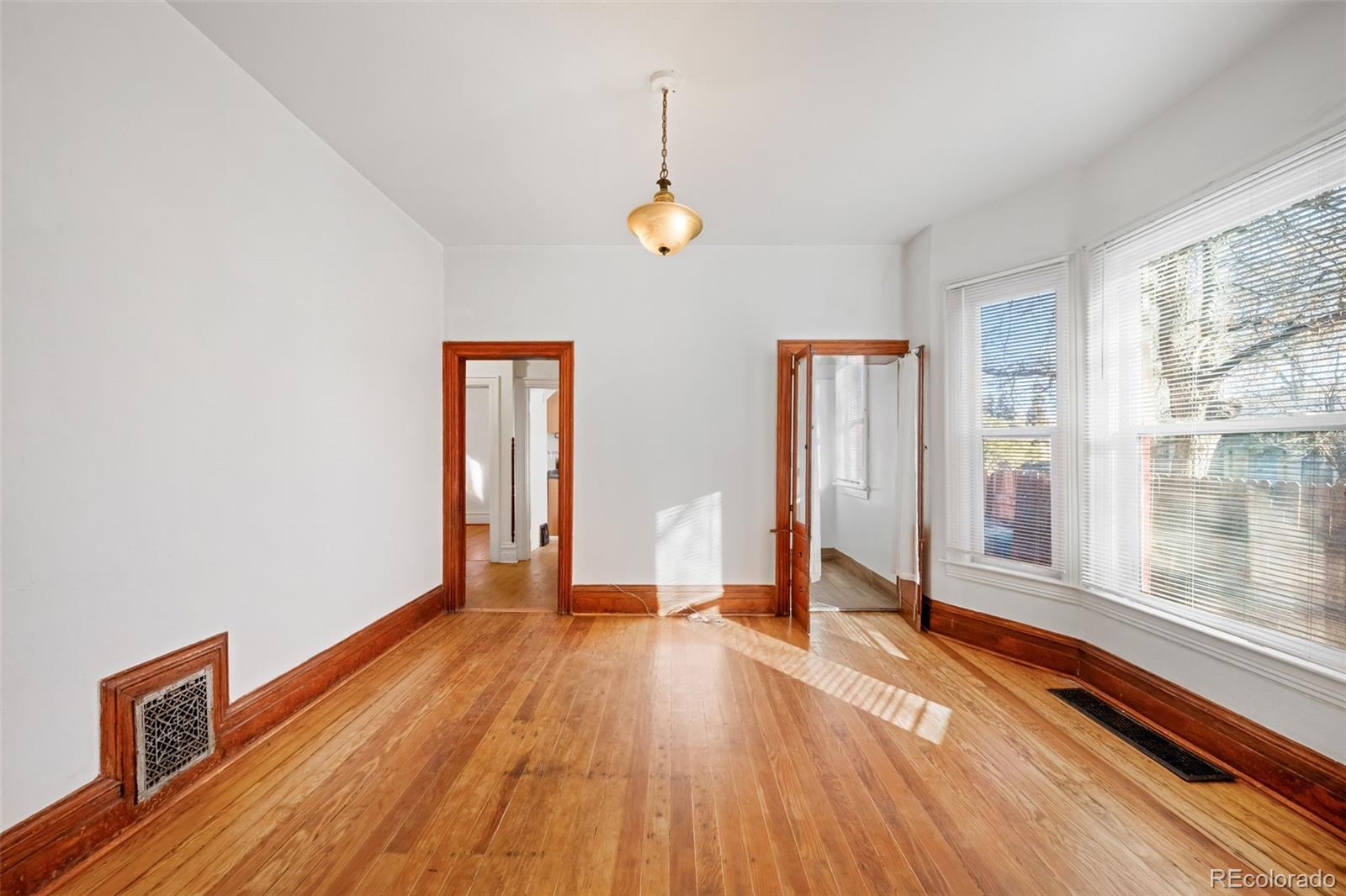 MLS Image #10 for 403 w 3rd avenue,denver, Colorado