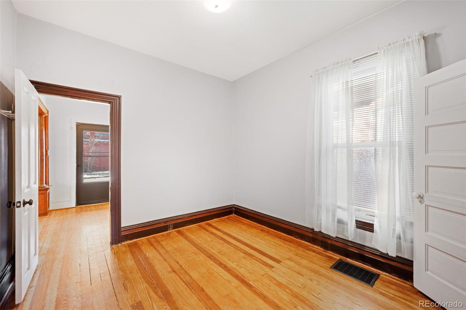 MLS Image #12 for 403 w 3rd avenue,denver, Colorado