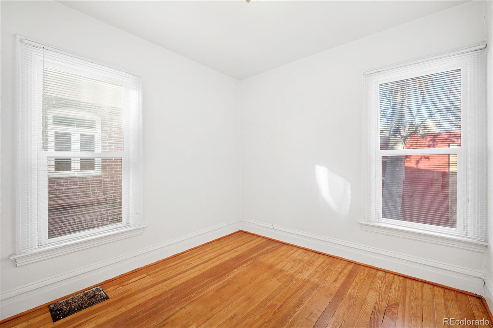 MLS Image #17 for 403 w 3rd avenue,denver, Colorado