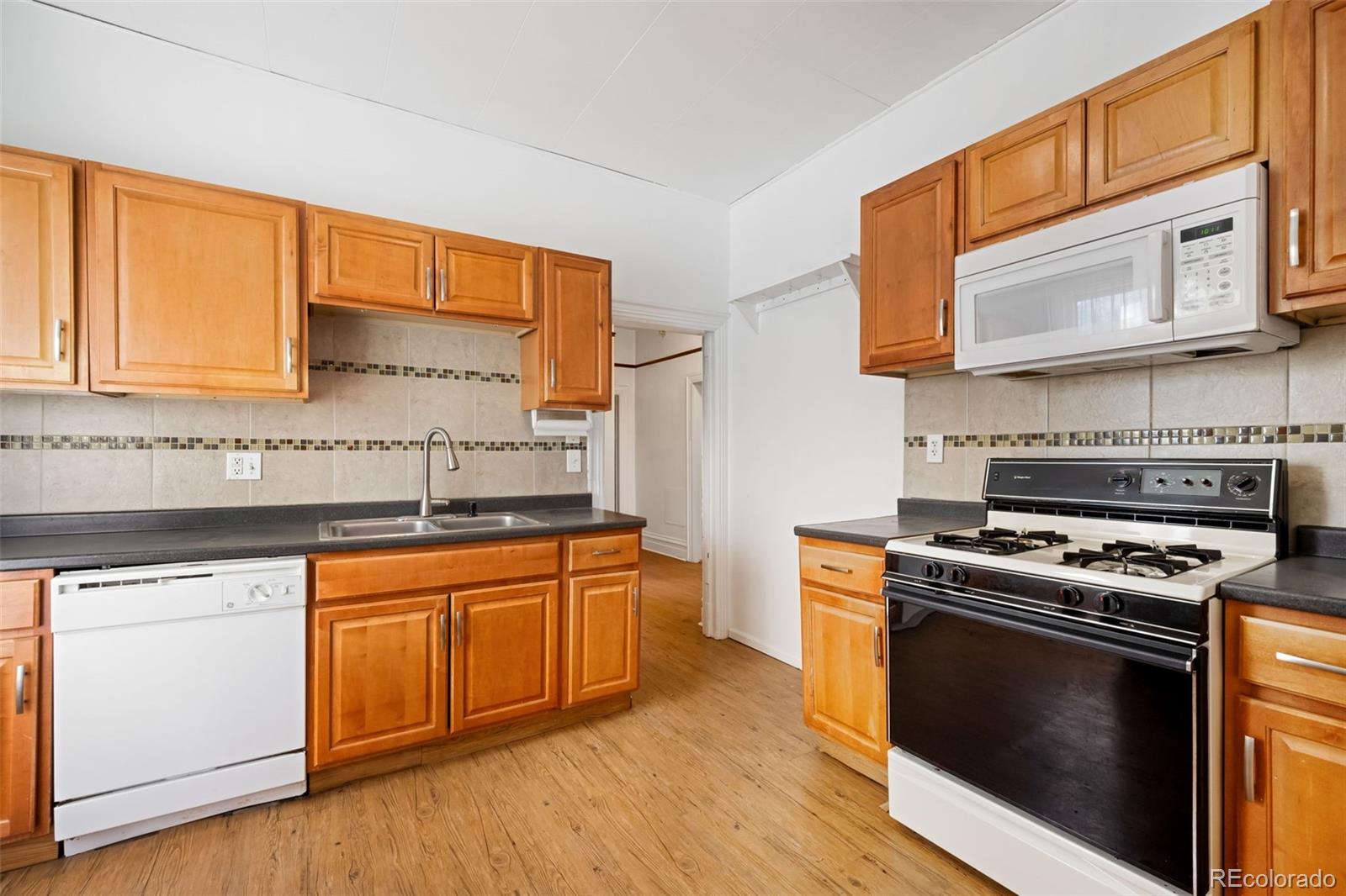 MLS Image #19 for 403 w 3rd avenue,denver, Colorado