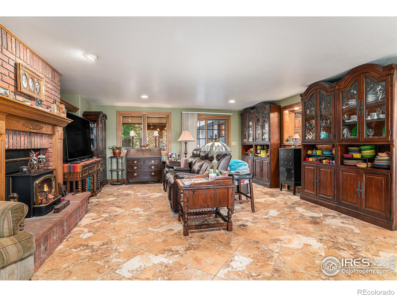 MLS Image #19 for 1019 w 30th street,loveland, Colorado