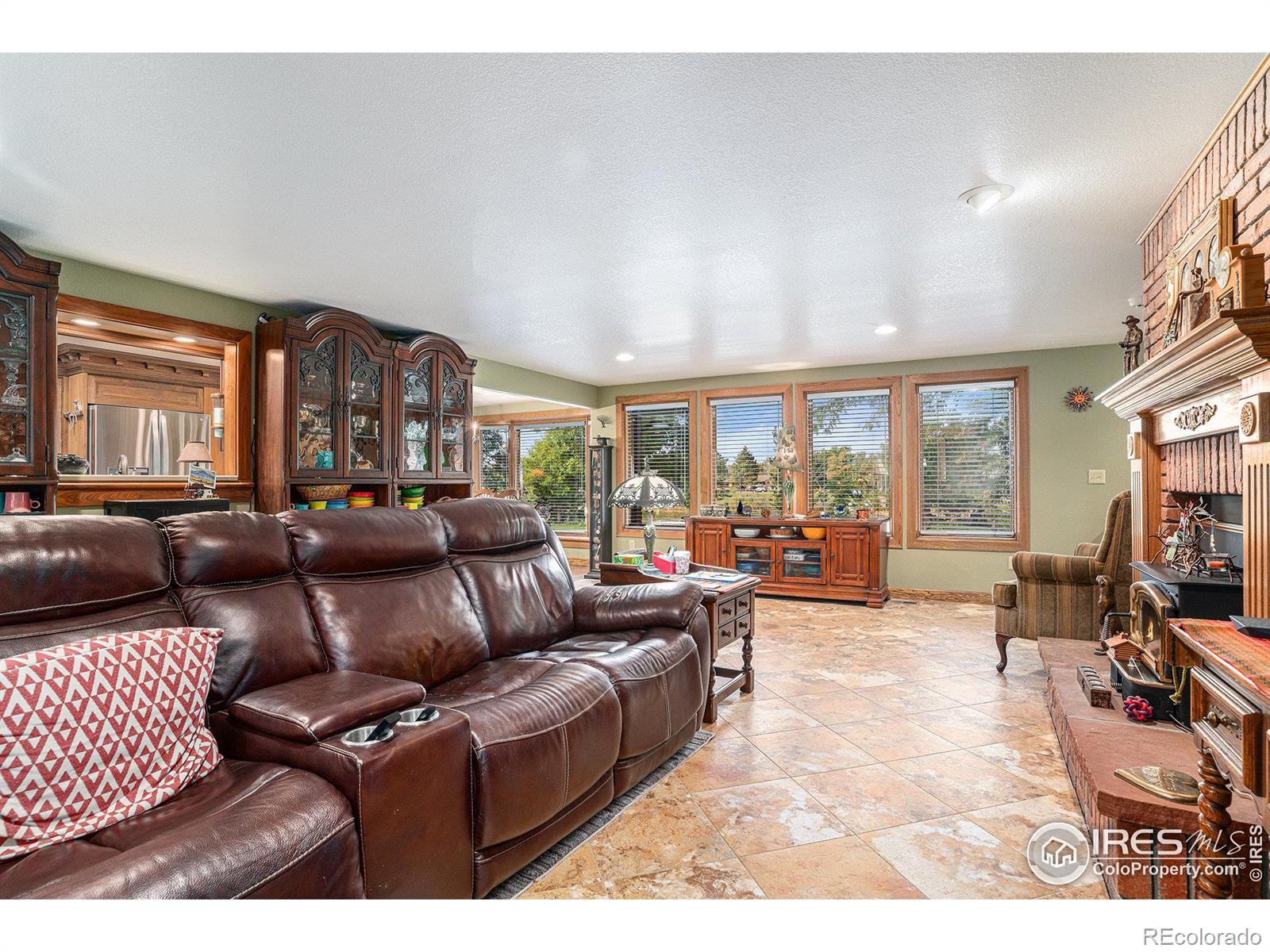 MLS Image #20 for 1019 w 30th street,loveland, Colorado