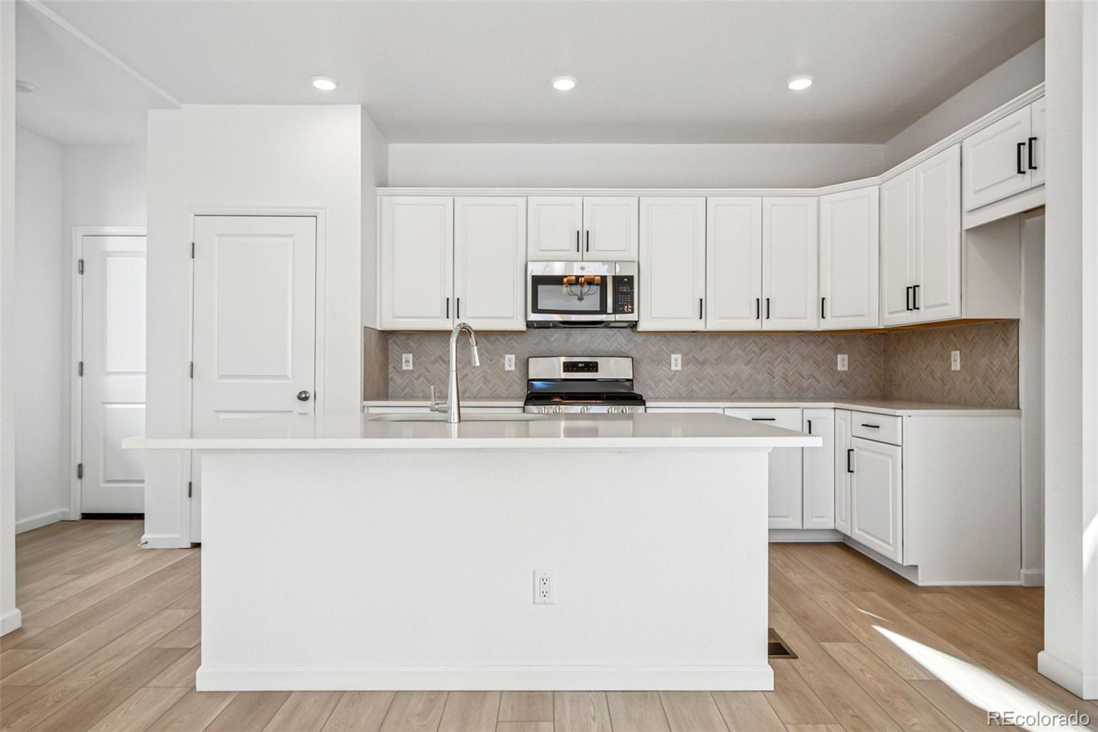 MLS Image #7 for 3315 n coolidge way,aurora, Colorado
