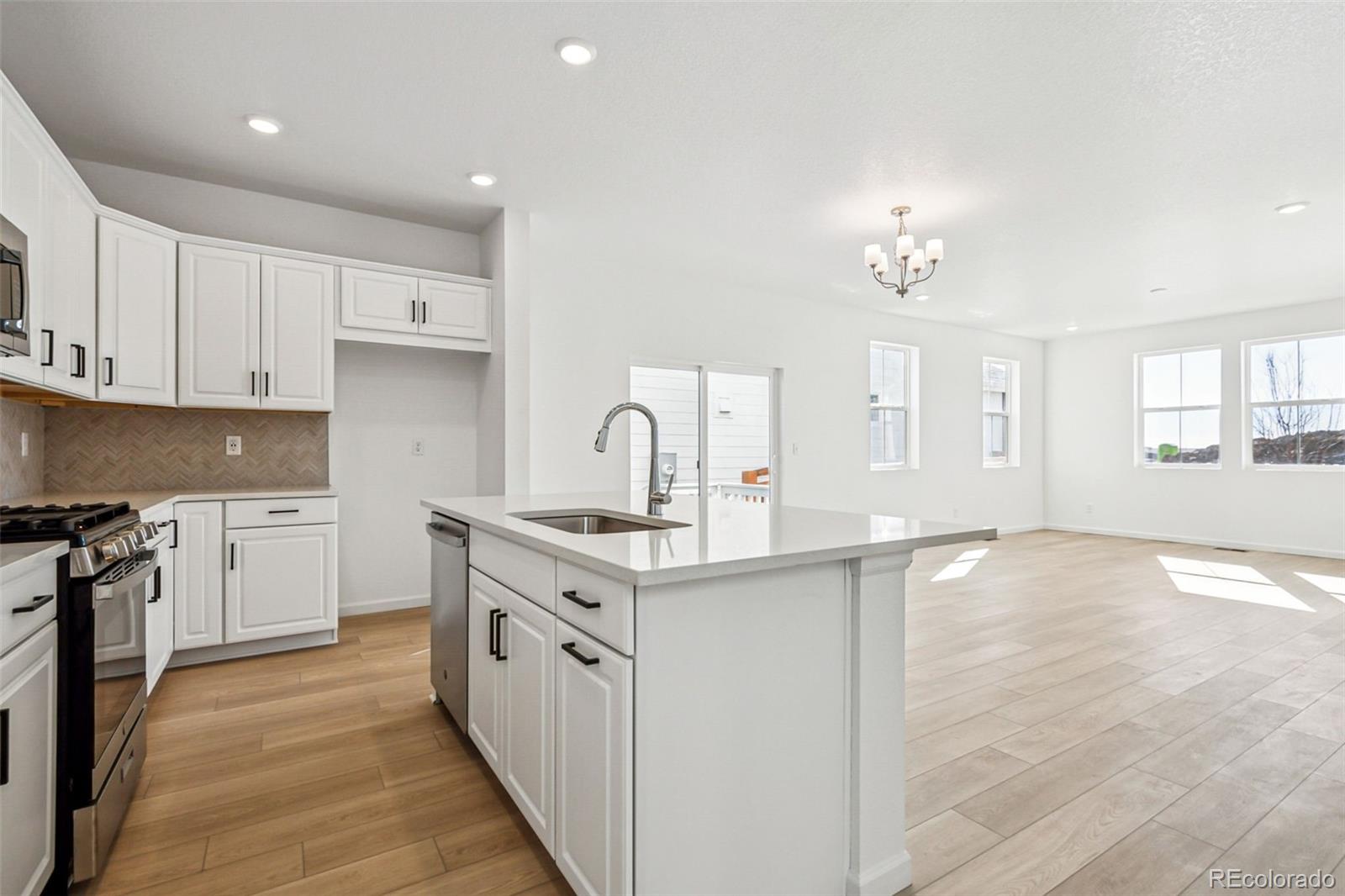 MLS Image #9 for 3315 n coolidge way,aurora, Colorado