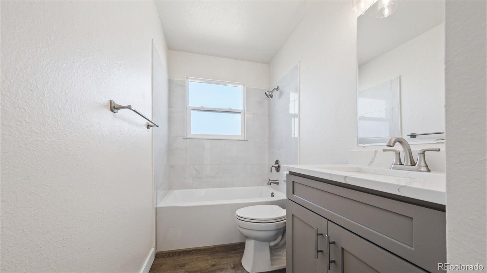 MLS Image #9 for 15021  randolph place,denver, Colorado